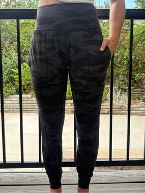 Athleta Black & Charcoal Camo High-Waist Joggers